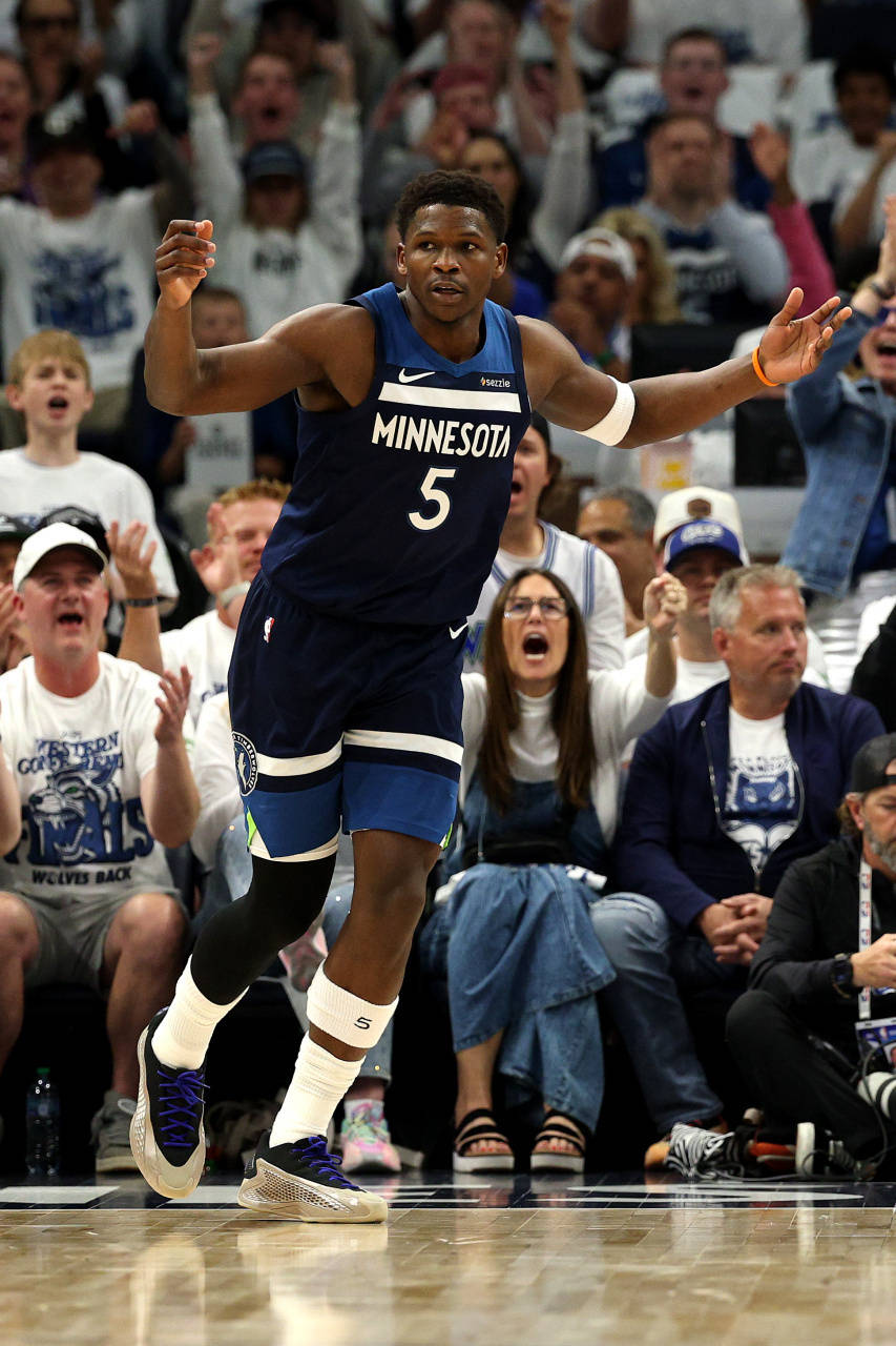 开云注册 -包含明尼苏达森林狼训练开放日，加时末段远射贴柱引欢呼，NBA常规赛在即，轮换策略成焦点的词条