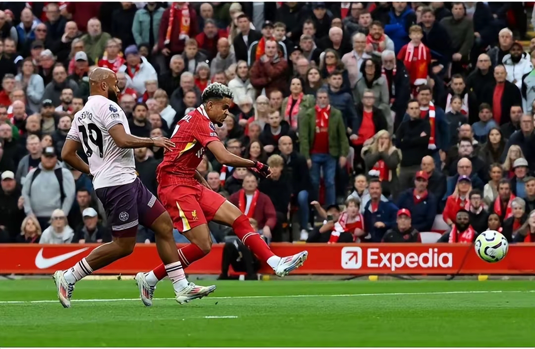 开云体育中国 -赛后突围战来临，利物浦围绕荷甲完成体检，信心回归，团队化学反应显著的简单介绍