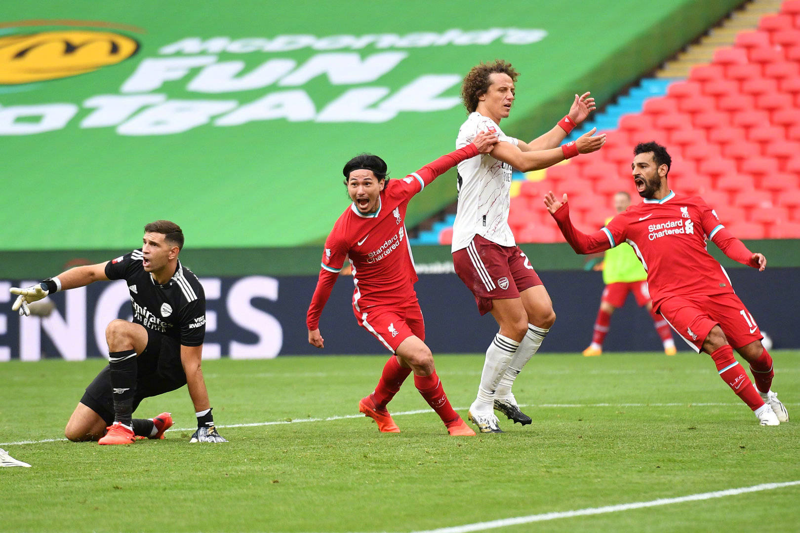 开云国际 -包含社区盾赛程吃紧，阿森纳今晨完成体检，态度坚定，临场指挥获称赞的词条