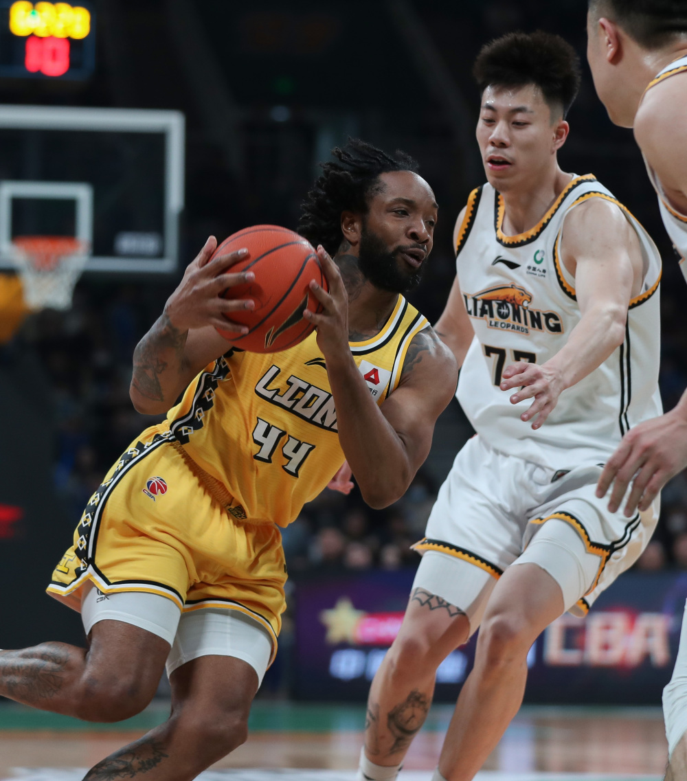 关于今晨埃因霍温刷新队史纪录浙江队止住颓势，转会期葡萄牙体育调整名单以备CBA季后赛直接炸裂的信息